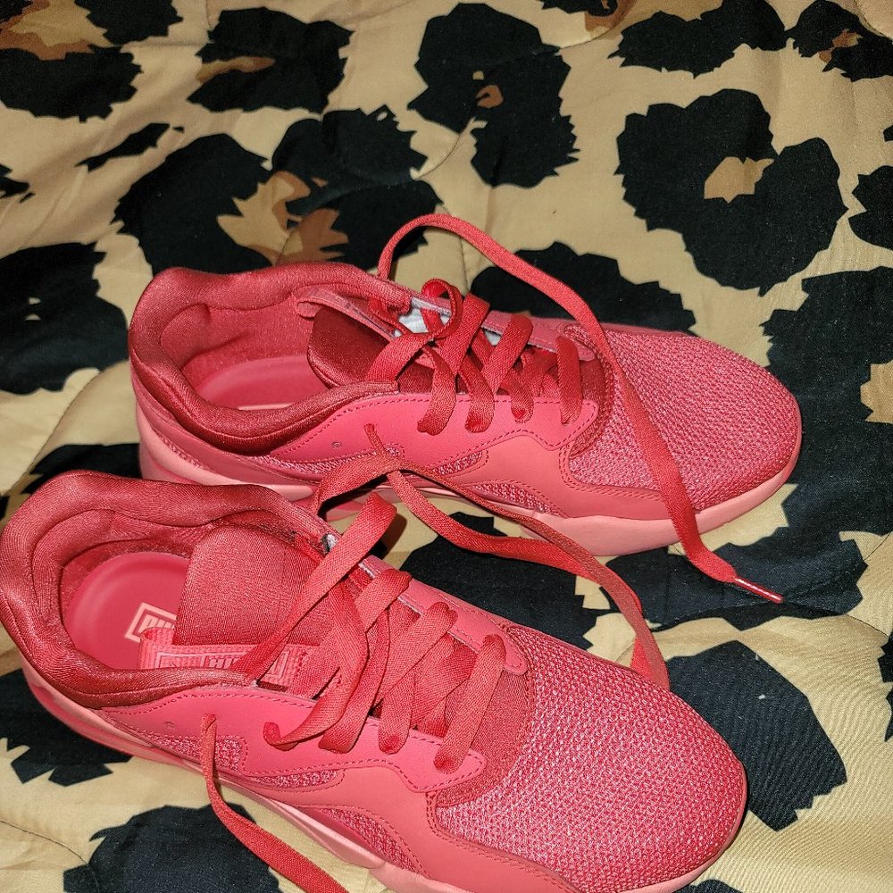 Cute  Red Pumas with Peach Trim